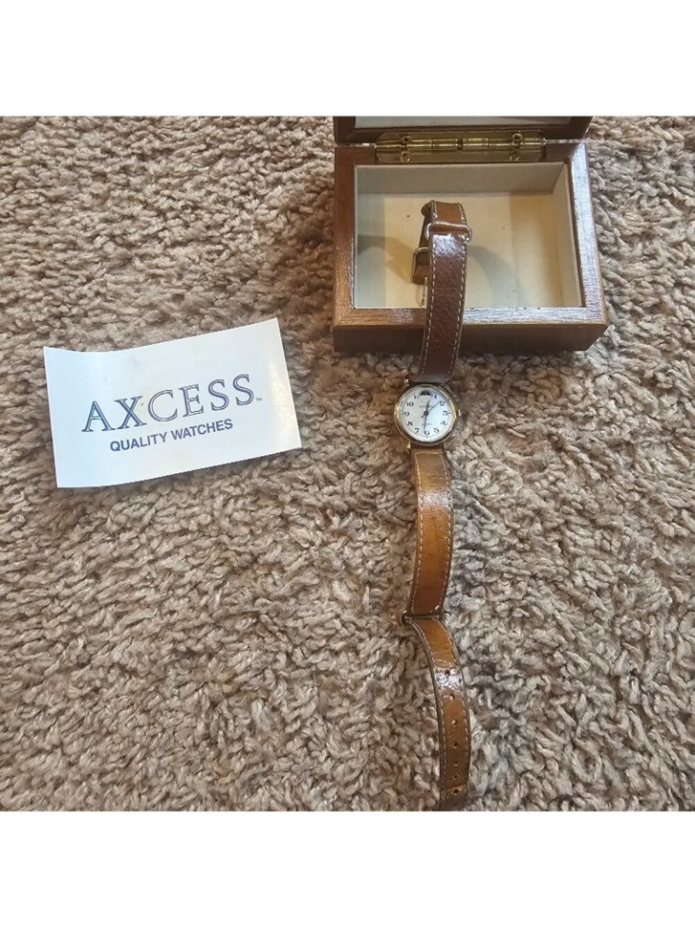 Vintage Axcess Moonphase Watch Gold Tone Wraparound Band Date Quartz Repair/Part - Picture 3 of 6